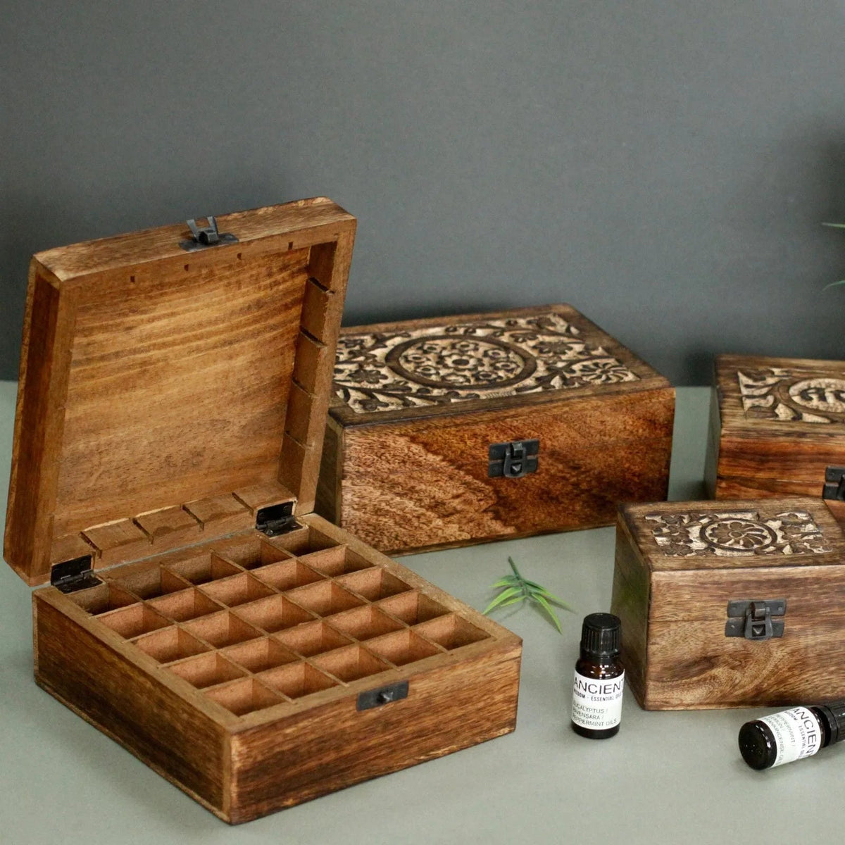 Floral Carved Mango Wood Oil Box – 80 Bottles - Essential Oil Storage Box - SIXTH HOUSE
