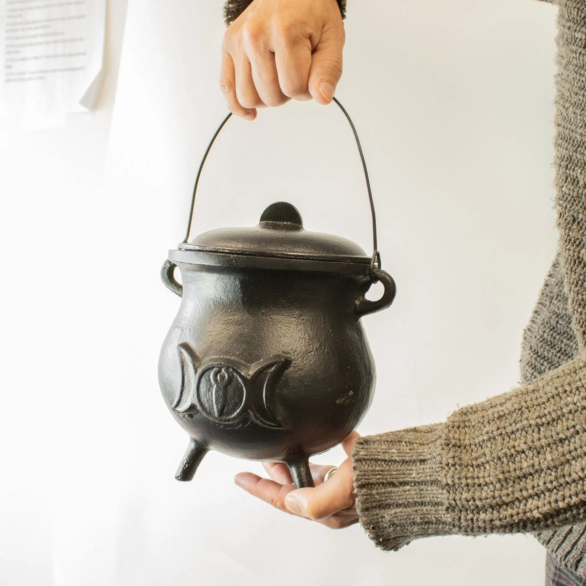 Large Triple Moon Cast Iron Cauldron – 23 × 18cm - Cast Iron Cauldron - SIXTH HOUSE