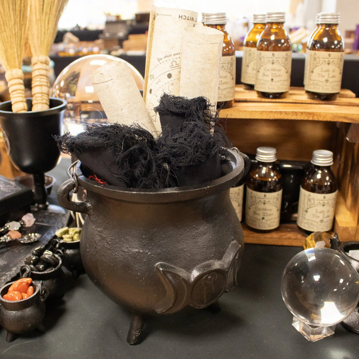 Large Triple Moon Cast Iron Cauldron – 23 × 18cm - Cast Iron Cauldron - SIXTH HOUSE