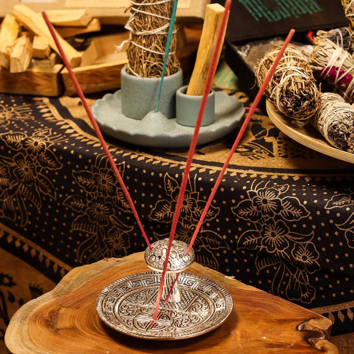 Mushroom Plate – Silver Effect – Incense Holder - Incense Holder - SIXTH HOUSE